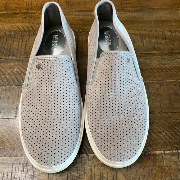 Michael Kors Women's Slip-On Gray Loafers - Size 7.5 - Picture 2 of 8